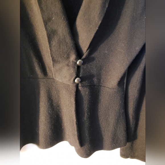 Classiques Entier Black Knit 2 Button Peplum Jacket sz S - Picture 4 of 14
